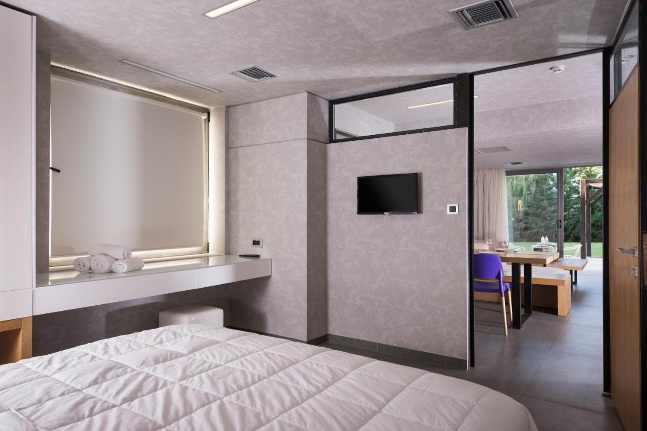 Icarus Hotel Kalamaki  Luaran gambar