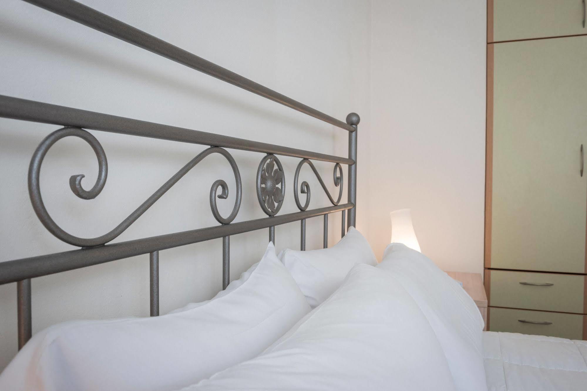Icarus Hotel Kalamaki  Luaran gambar